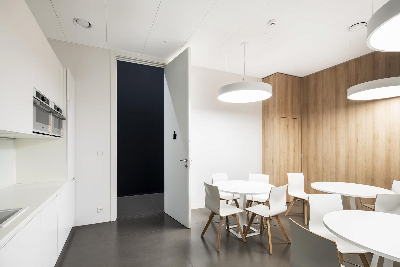 Bialmed Corporate Headquarters_8