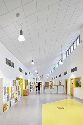 Islwyn School | Рокфон