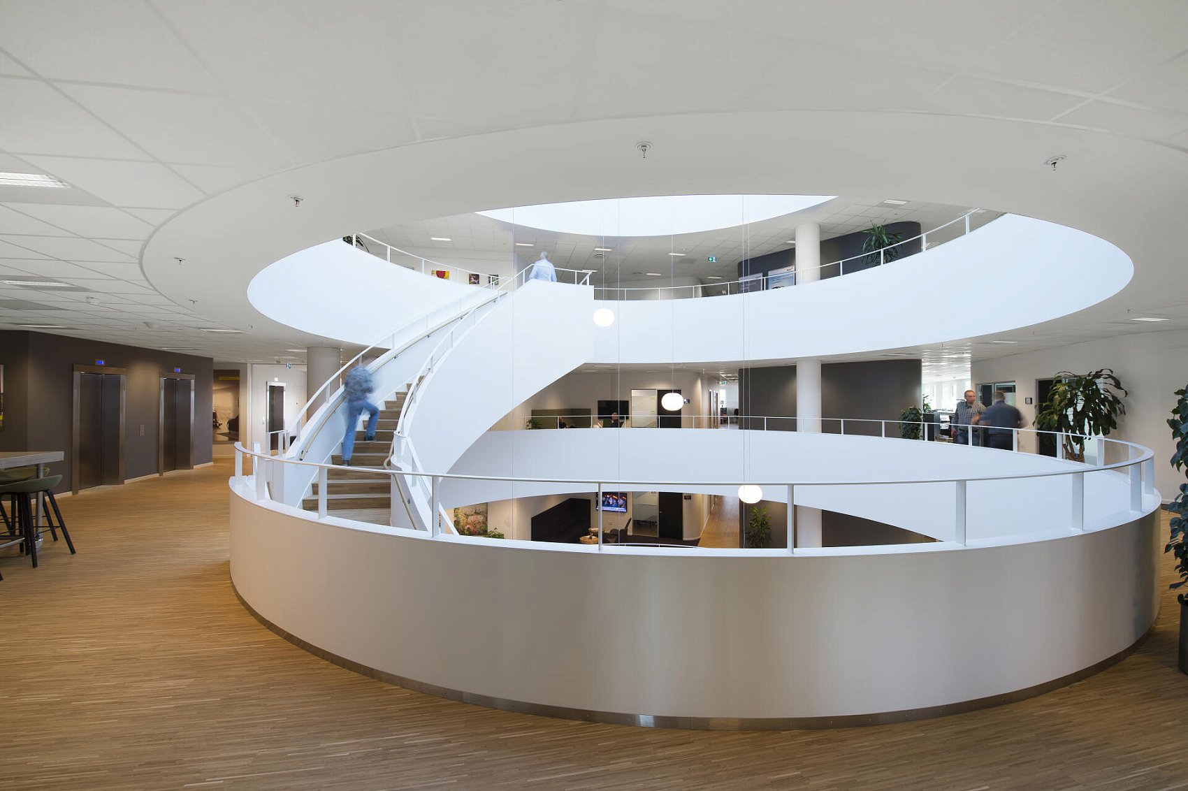 Офисное здание в Гладсаксе_2