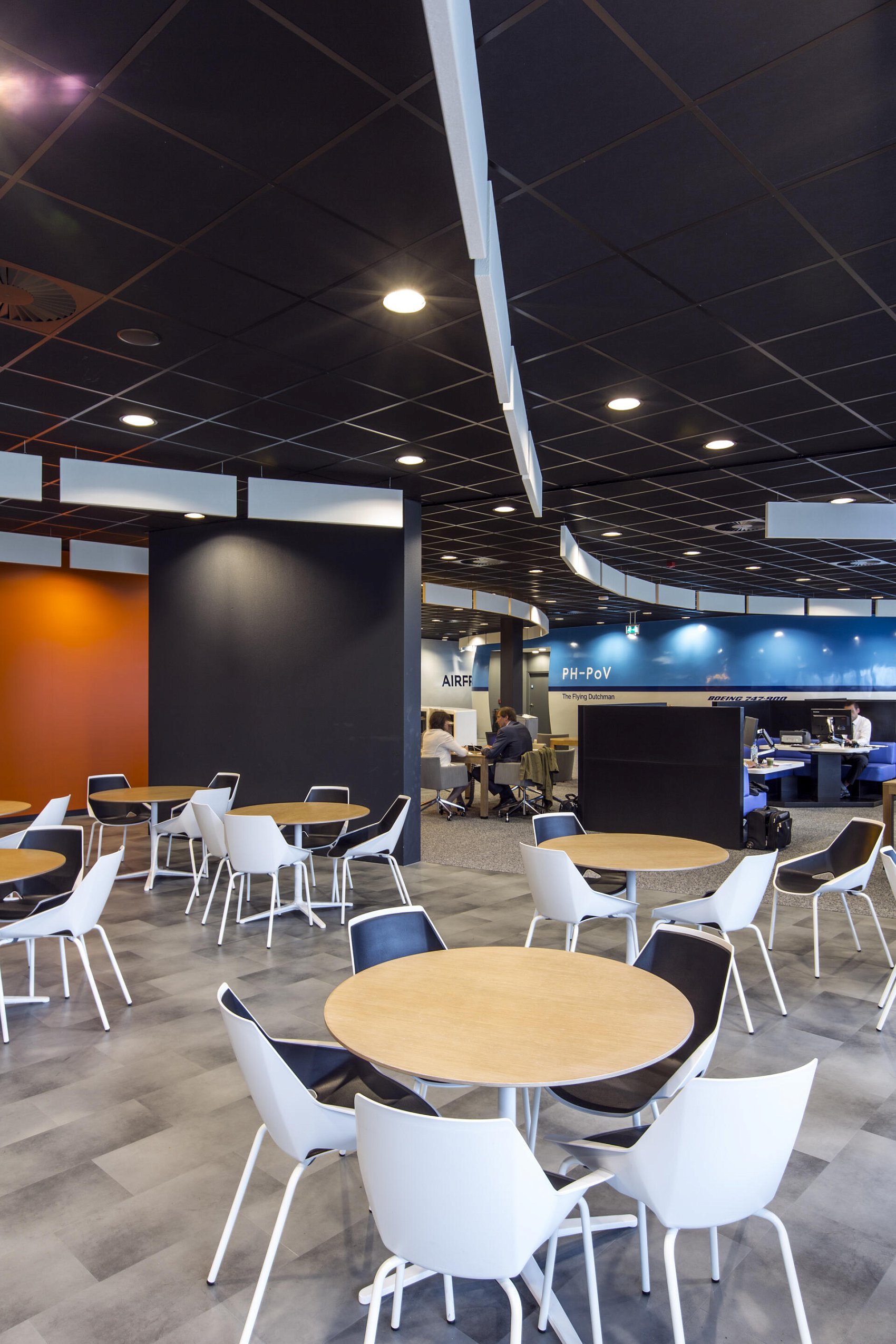 Schiphol Airport, Air France & KLM lounge_3