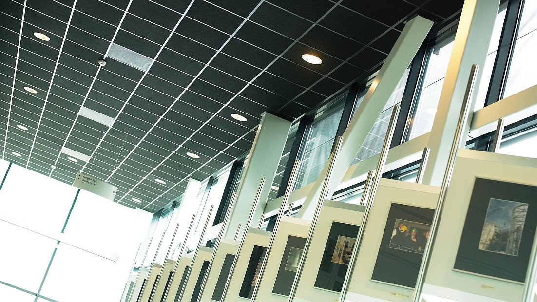 Рокфон представляет обновленный Индастриал Блэк - стильные черные акустические панели премиум-класса А